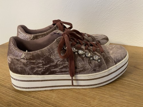 Stoff sneaker dirndlschuhe - /,